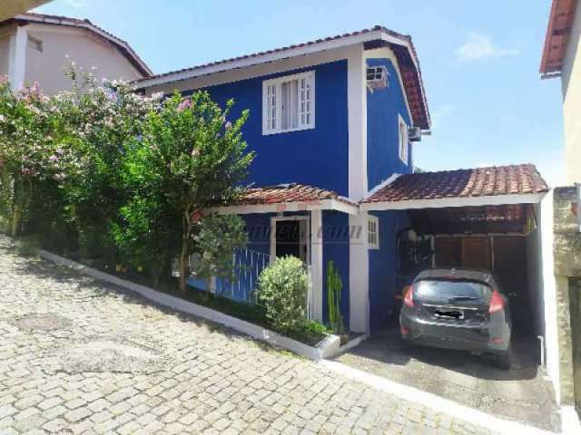 Casa em condomínio fechado com 2 quartos à venda na Rua Araticum, 1273, Anil, Rio de Janeiro, 130 m2 por R$ 510.000