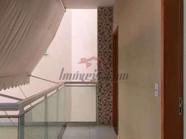 Apartamento com 1 quarto à venda na Rua Lysâneas Maciel, 46, Freguesia (Jacarepaguá), Rio de Janeiro, 69 m2 por R$ 186.024