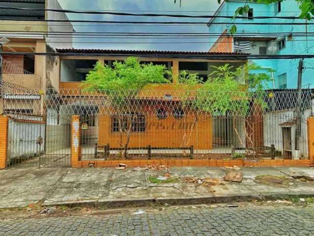 Casa com 4 quartos à venda na Rua Ícaro, 134, Curicica, Rio de Janeiro, 365 m2 por R$ 750.000