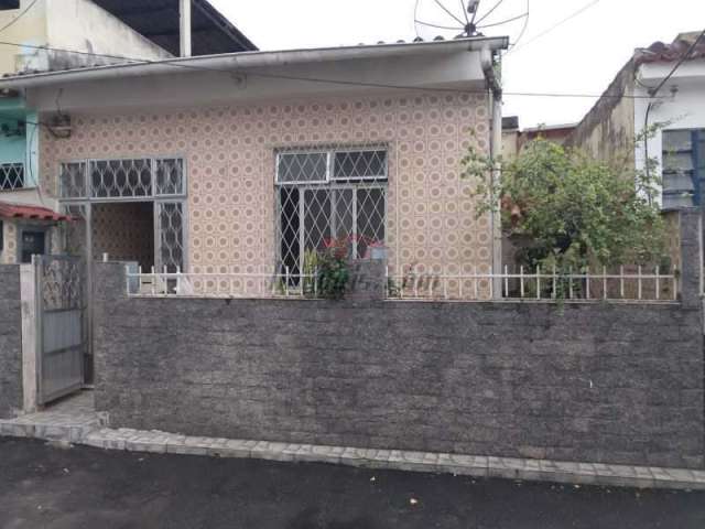 Casa em condomínio fechado com 4 quartos à venda na Rua Albano, 129, Praça Seca, Rio de Janeiro, 116 m2 por R$ 270.000