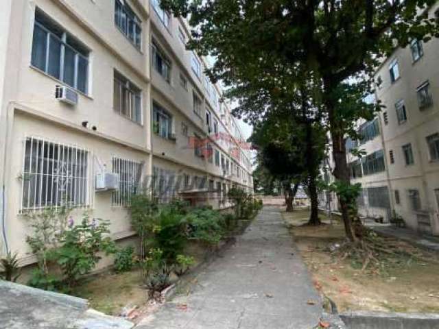 Apartamento com 3 quartos para alugar na Rua Barão, 207, Praça Seca, Rio de Janeiro, 98 m2 por R$ 800