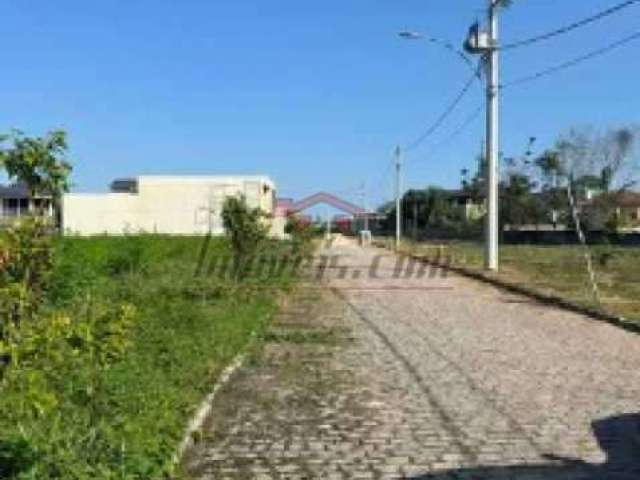 Terreno à venda na Rua Paulo Roberto Matheus, 25, Vargem Pequena, Rio de Janeiro, 189 m2 por R$ 219.000