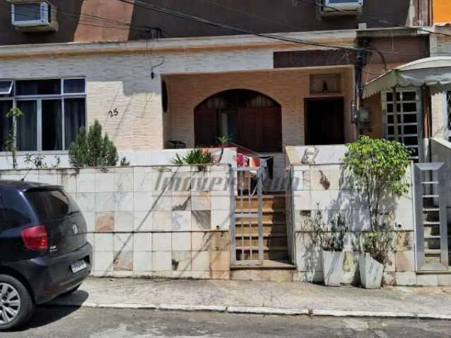 Casa em condomínio fechado com 2 quartos à venda na Beco Mário Pereira, 171, Praça Seca, Rio de Janeiro, 120 m2 por R$ 249.000