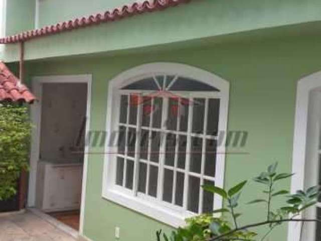 Casa em condomínio fechado com 2 quartos à venda na Rua Mariluz, 281, Pechincha, Rio de Janeiro, 206 m2 por R$ 630.000