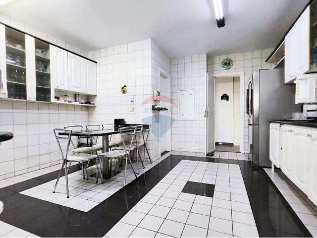 Vendo Apartamento no Condomínio Saint German com 300,69m2 Adrianópolis