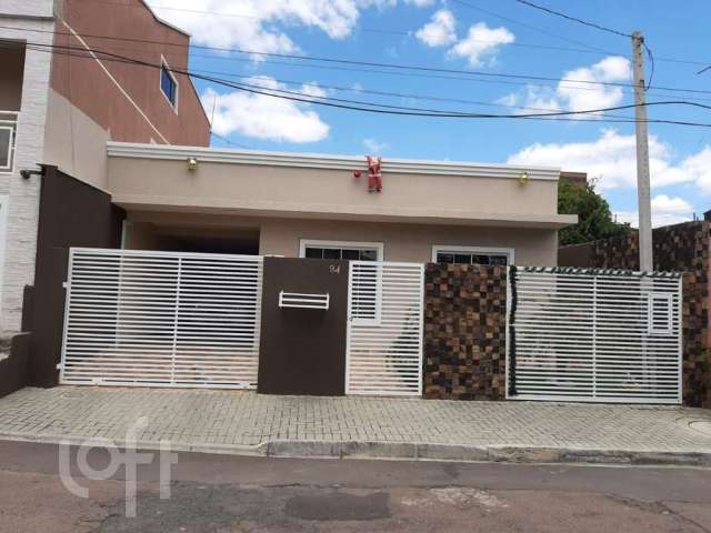 Casa com 3 quartos à venda na Rua Madame Curie, 94, Pinheirinho, Curitiba por R$ 649.900