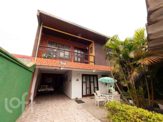 Casa com 4 quartos à venda na Rua Amazonas de Souza Azevedo, 428, Bacacheri, Curitiba por R$ 1.300.000