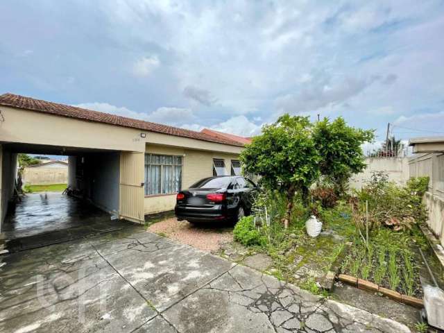 Casa com 3 quartos à venda na Rua Deputado Waldemiro Pedroso, 33, Novo Mundo, Curitiba por R$ 1.100.000