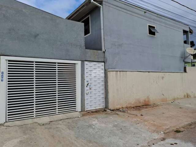 Casa com 3 quartos para alugar na Rua das Imbuias, 249, Rio Pequeno, São José dos Pinhais, 100 m2 por R$ 2.200