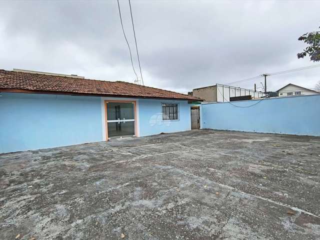 Casa comercial para alugar na Rua Europa, 308, Centro, Pinhais, 100 m2 por R$ 3.000