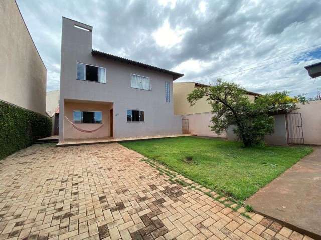 Casa com 3 quartos à venda na Rua Alaerte Francisco Zanoni, Jardim Tarumã, Londrina, 194 m2 por R$ 575.000