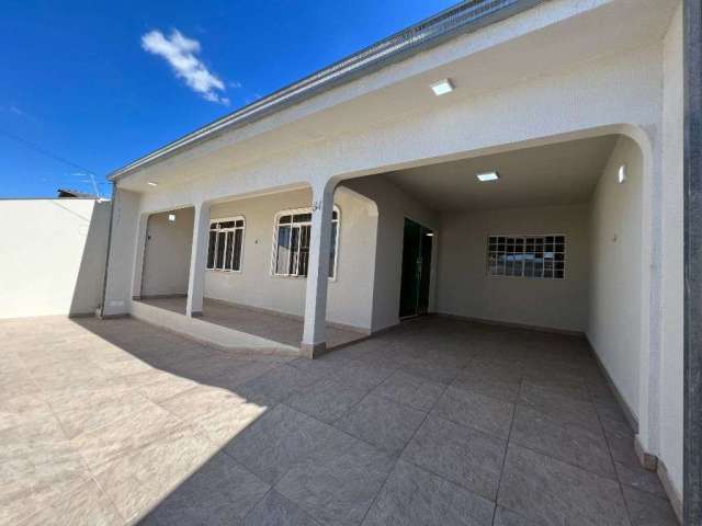 Casa com 3 quartos à venda na Rua Bernardino Vasconcelos de Azevedo, Conjunto Habitacional Alexandre Urbanas, Londrina, 175 m2 por R$ 560.000