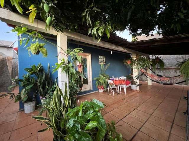 Casa com 2 quartos à venda na Rua Luiza Donoso Gonzalez, Jardim Ilha do Mel, Londrina, 90 m2 por R$ 220.000