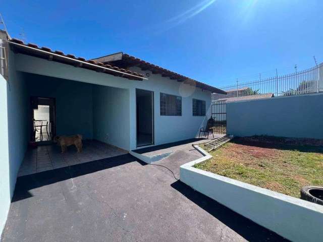 Casa com 3 quartos à venda na Rua Adalcimar Regina Guandalini, Jardim das Américas, Londrina, 84 m2 por R$ 420.000