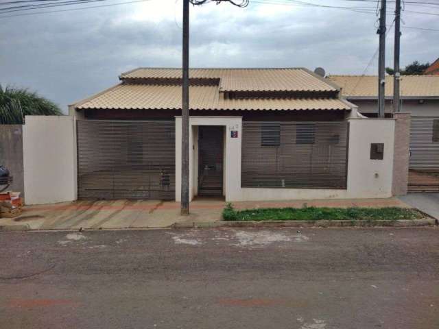 Casa com 3 quartos à venda na Rua Antônio Massao Miyasaki, Residencial Loris Sahyun, Londrina, 130 m2 por R$ 430.000