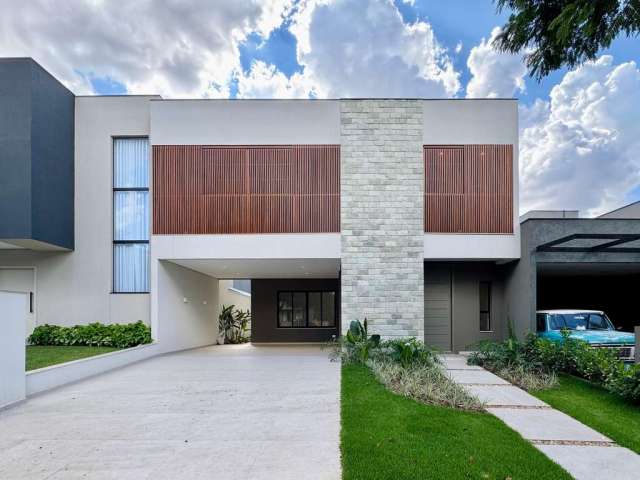 Casa em condomínio fechado com 4 quartos à venda na Avenida Cirillo Curtti, 31, Cidade Industrial, Londrina por R$ 2.100.000