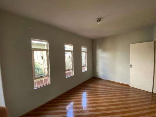 Casa comercial para alugar na Avenida Robert Koch, 619, Operária, Londrina, 80 m2 por R$ 1.950