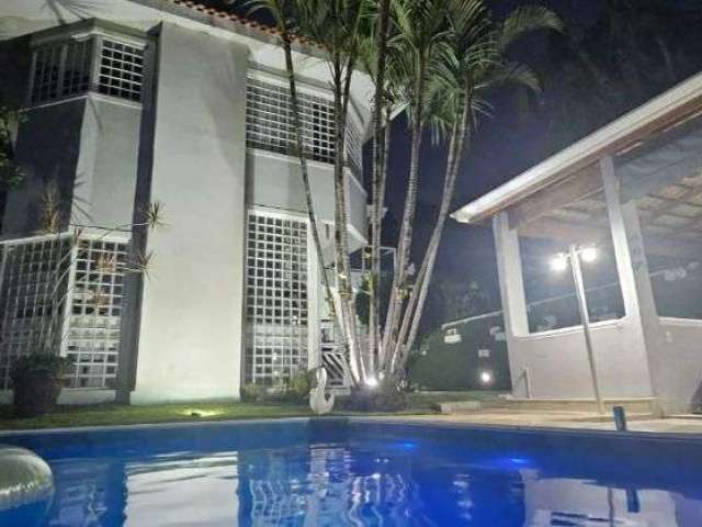 Casa com 3 dormitórios à venda, 355 m² por R$ 1.200.000,00 - Granja Viana - Carapicuíba/SP