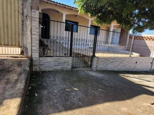 Casa com 2 dormitórios para alugar, 53 m² por R$ 850,00/mês - Conjunto Semiramis Barros Braga - Londrina/PR