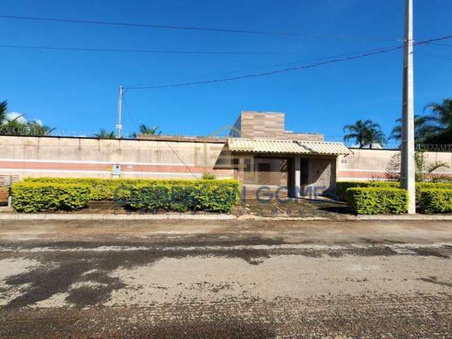 Casa para Venda em Caldas Novas, Mansões Águas Quentes, 4 dormitórios, 4 suítes, 3 banheiros, 3 vagas