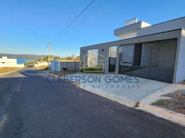 Casa para Venda em Caldas Novas, Setor Lago Sul, 3 dormitórios, 1 suíte, 1 banheiro, 2 vagas