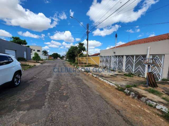 Casa para Venda em Caldas Novas, Caldas do Oeste, 3 dormitórios, 1 banheiro, 1 vaga