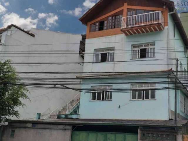 Sobrado duplex à venda em Olaria