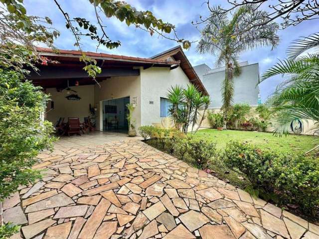 Casa à Venda no Pernambuco II em Guarujá | Alfa Imóveis Guarujá