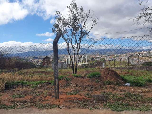 Terreno à venda no Loteamento Vale das Flores, Atibaia  por R$ 9.500.000