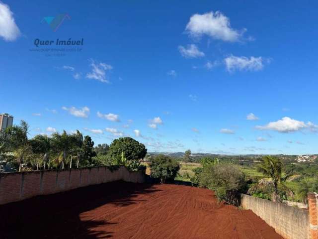 Terreno de 1.674m² no Condomínio Quinta da Alvorada, bairro da zona sul de Ribeirão Preto-SP. Alto padrão! Quer Imóvel Negócios Imobiliários.