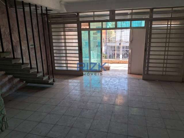 Sobrado com 182 m2 de terreno. oportunidade.