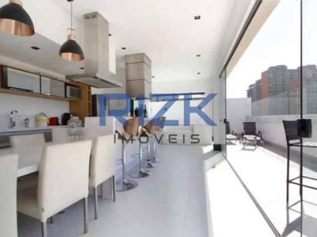 Cobertura duplex com 212 m2 na Vila Mariana.