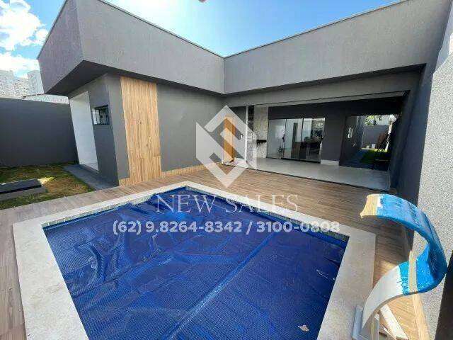 Casa terrea de 3 suítes e com piscina - Goiânia 2