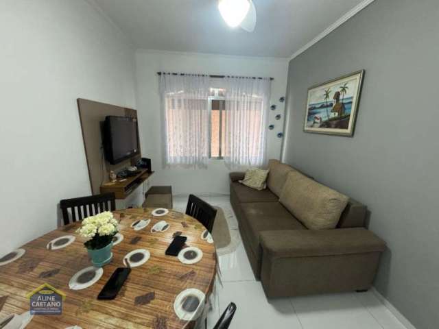 Apartamento com 02 dormitórios, prédio frente mar, com portaria