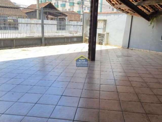 Casa de Condomínio - Térrea com 1 dormitório - Lado Praia - Financia!