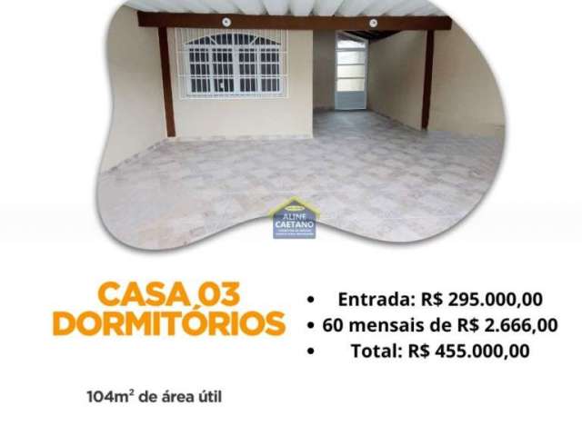 Casa geminada a venda, com 03 dormitórios