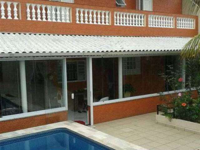 Sobrado com 4 dorms, Ocian, Praia Grande! Financia!! Oportunidade!!