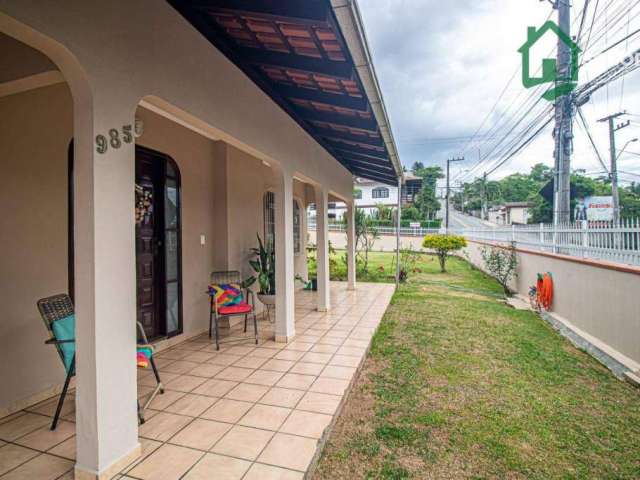 Casa com 4 dormitórios à venda, 181 m² por R$ 745.000,00 - Escola Agrícola - Blumenau/SC