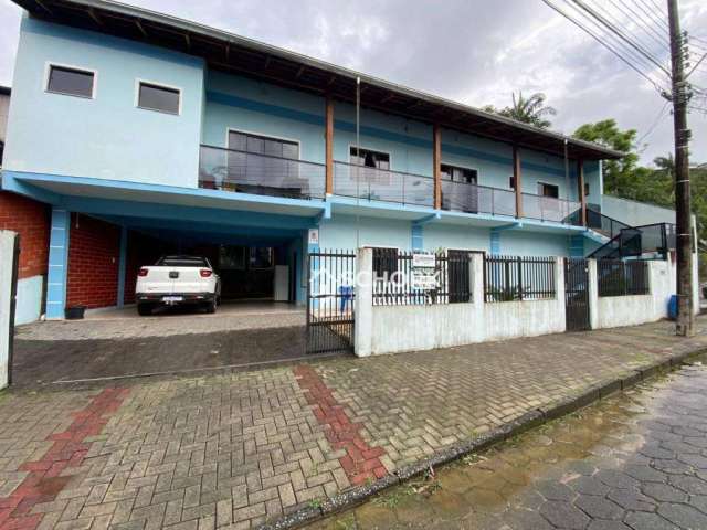 Casa com 7 dormitórios à venda, 258 m² por R$ 850.000,00 - Salto do Norte - Blumenau/SC