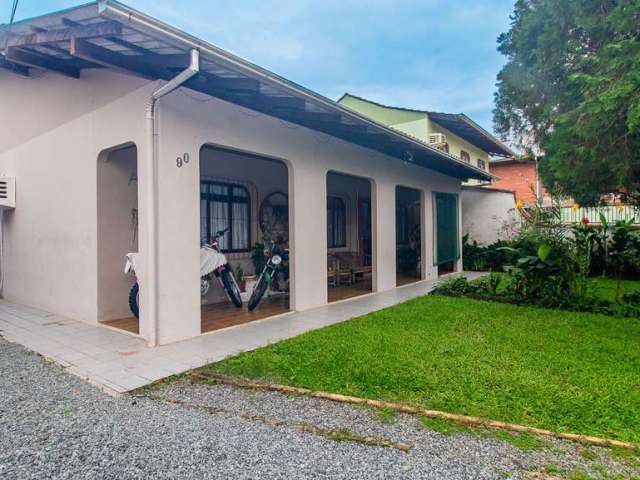 Casa com 3 dormitórios à venda, 165 m² por R$ 550.000,00 - Itoupava Central - Blumenau/SC