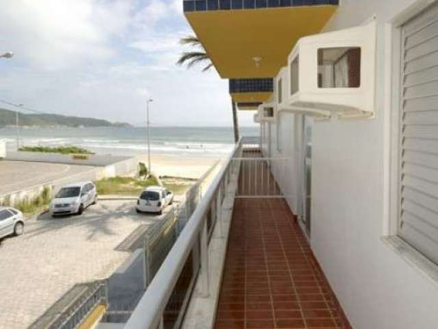 Apartamento 03 dormitórios residencial beira mar