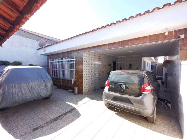 Casa com piscina para comprar em Itanhaém