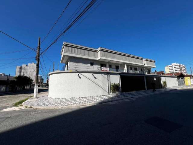 Sobrado com 3 dorms, Guilhermina, Praia Grande - R$ 990 mil, Cod: 70510972