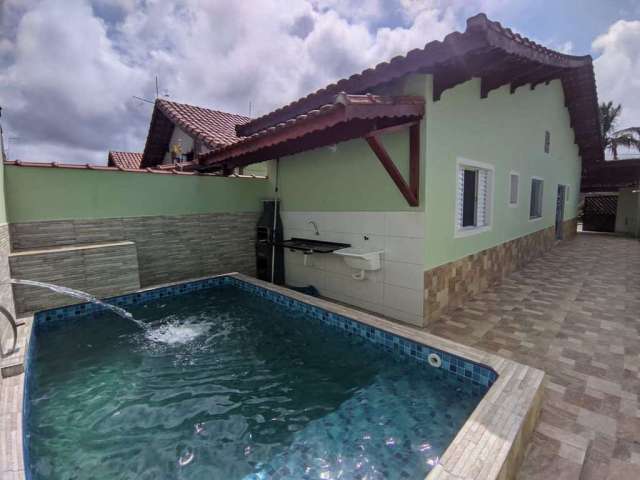 Casa Nova com Piscina e Churrasqueira no bairro Jussara