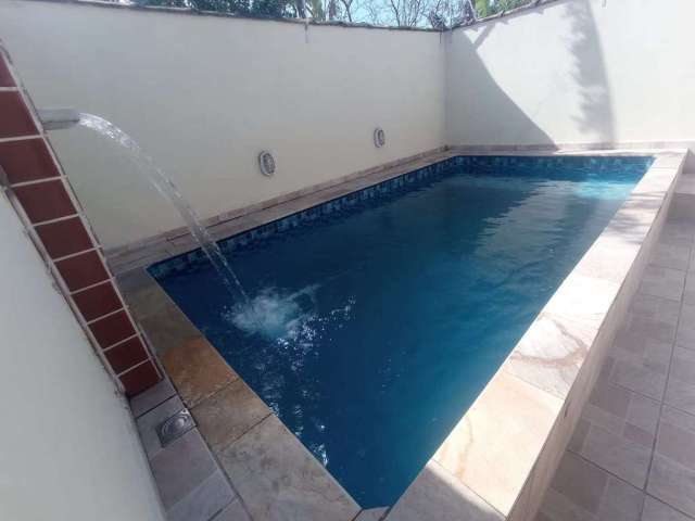 Casa com 2 quartos à venda no Balneário Plataforma, Mongaguá  por R$ 320.000