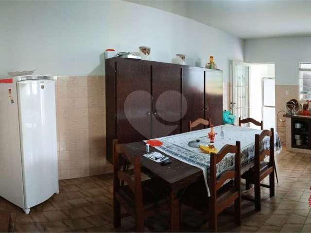 Casa térrea  Á VENDA Jundiaí SP; 152m². Com  - 02 dormitórios amplos ; - Sala ampla ; - Cozinha espa