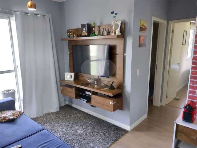 APARTAMENTO À VENDA com área útil de 60m².