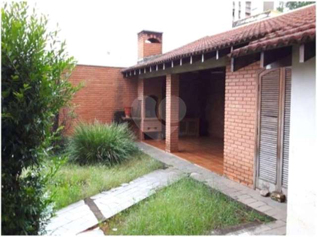 Casa com 7 quartos à venda em Centro - SP