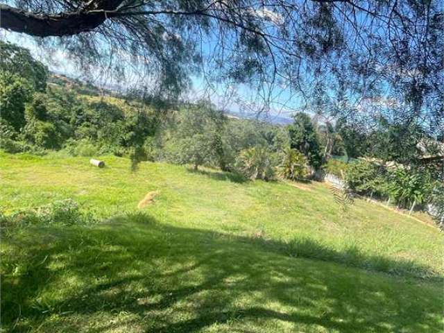 Terreno à venda em Outeiro Das Flores - SP