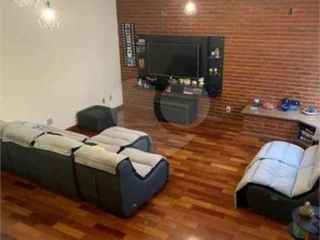 Casa com 3 quartos à venda em Jardim Santa Lúcia - SP